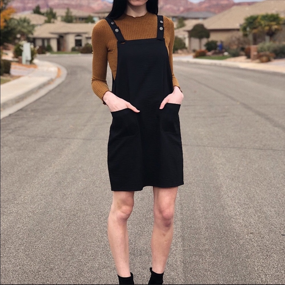 LAST ONE SALE HOST PICK Mock Neck Mustard Tee - Picture 2 of 5